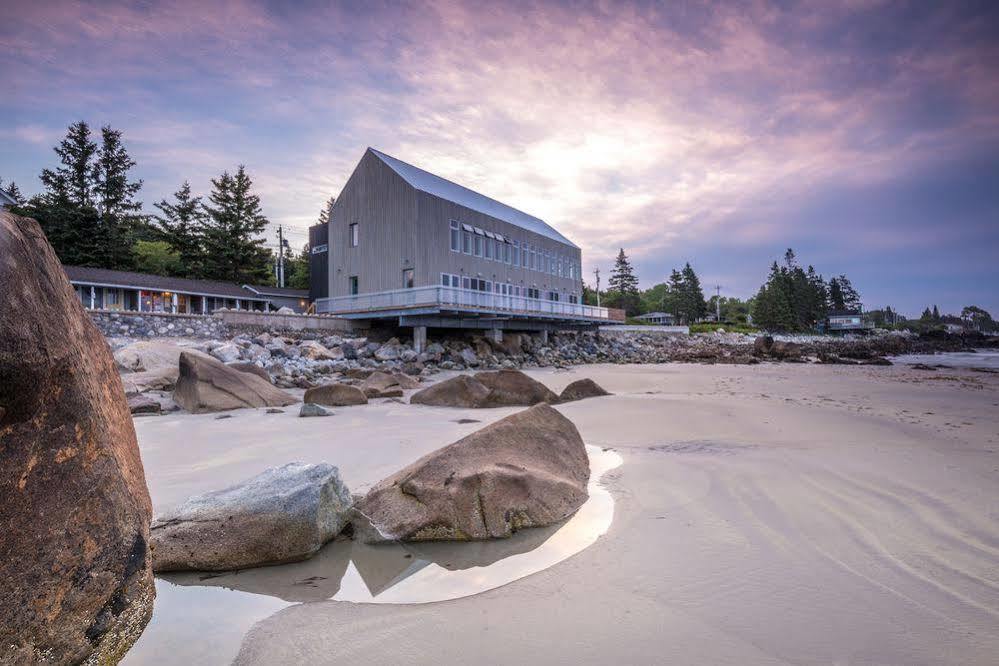 Quarterdeck Beachside Villas & Lofts Summerville Centre エクステリア 写真